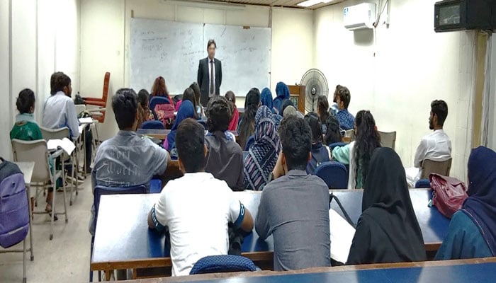 پاکستانی جامعات کا عالمی درجہ بندی سے اخراج، ایک فکری المیہ