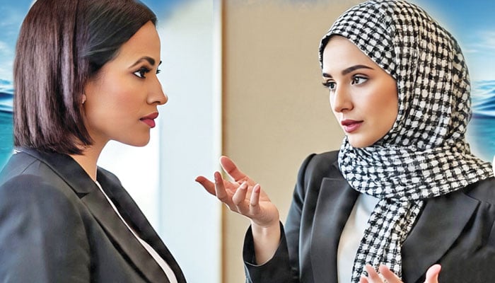 ڈائجسٹ: اُٹھتے ہیں حجاب آخر...؟