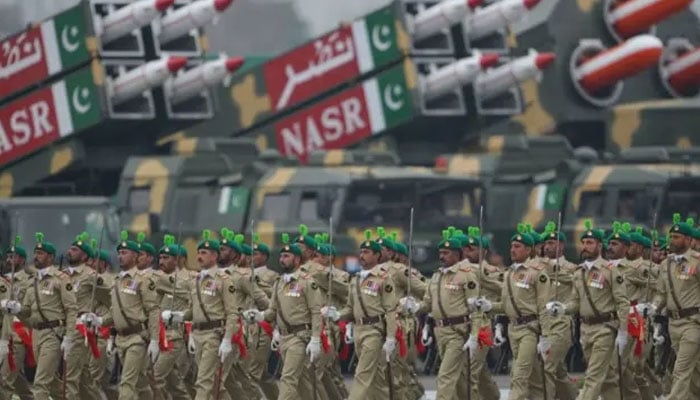 یومِ دفاع: فخر و عزم کا دن