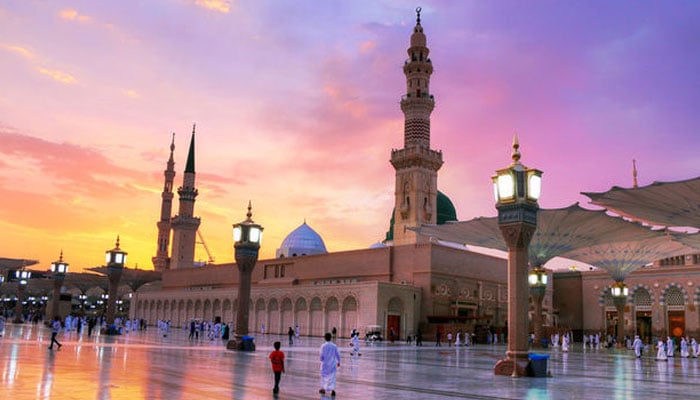 ’’ختمِ نبوّت‘‘ اسلام کا بنیادی عقیدہ ہے، یہ شریعتِ محمدیؐ کی اساس اور بنیاد ، رسالتِ محمدیؐ کا امتیاز اور آپﷺ کی نبوّت کی اہم اور نمایاں ترین خصوصیت ہے