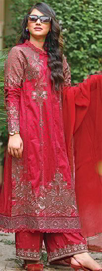 خوش رنگ و خوش نگاہ، خوش اندام، خوب رو ...