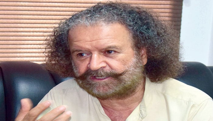بلوچستان میں اب فنکاروں کے لیے جگہ نہیں رہی: ایوب کھوسو