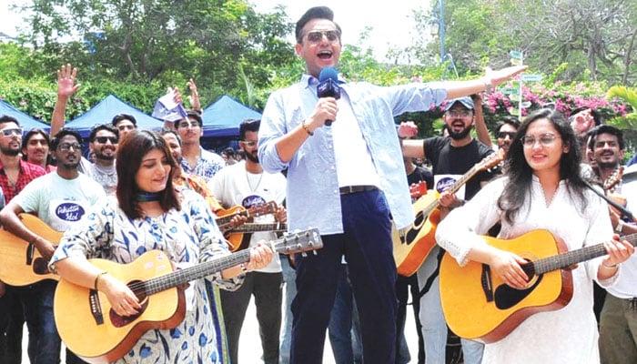 پاکستان آئیڈل کے تحت شہر شہر آڈیشن کے ہنگامے