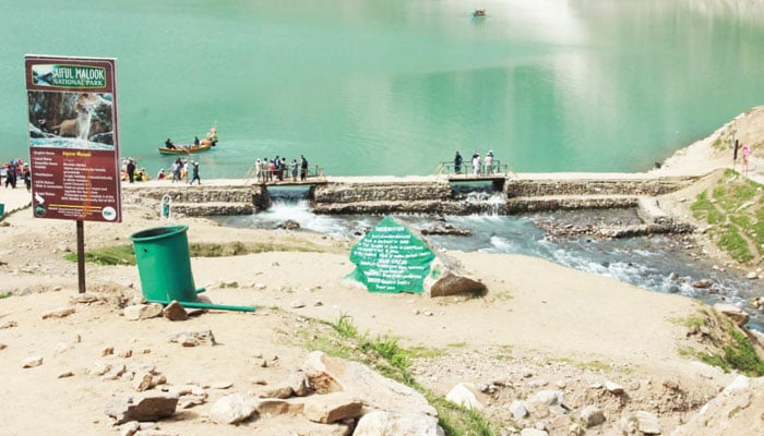 جھیلوں کی ملکہ، جھیل سیف الملوک