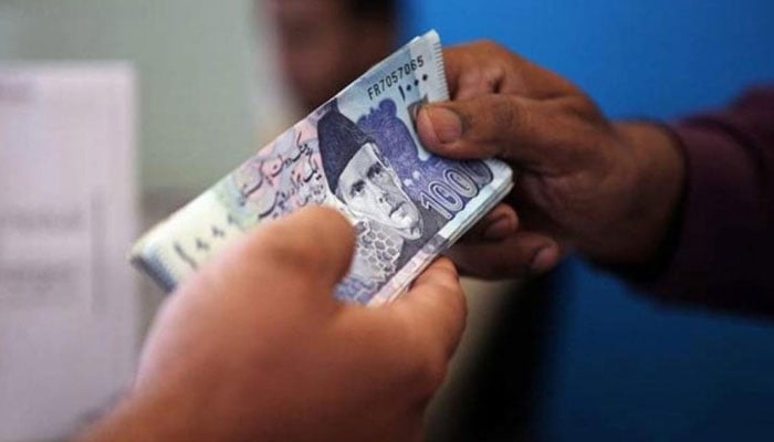 طے کیے بغیر کسی کام پر کمیشن رکھنا