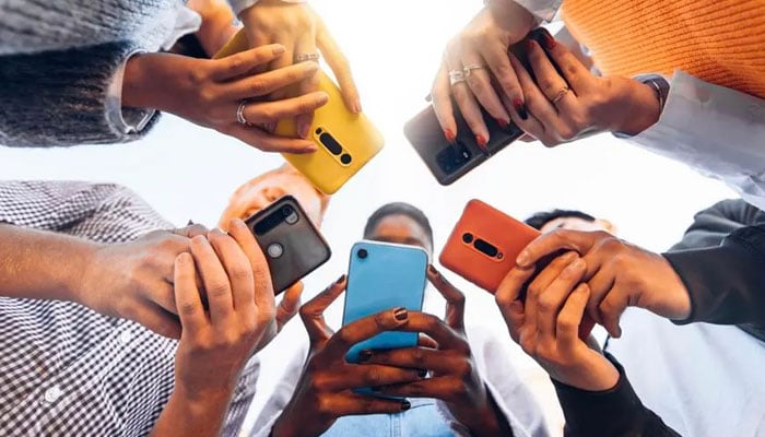 معاشرے میں بڑھتی ہوئی بے راہ روی، فحاشی وعریانی