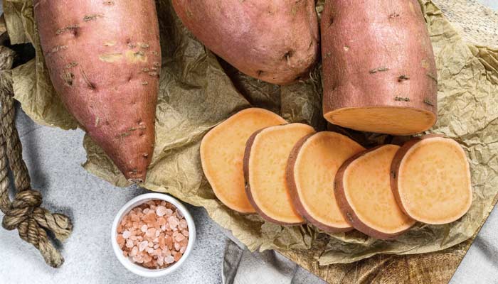 شکر قندی: موسمِ سرما کی خوش ذائقہ، غذائیت سے بھرپور سوغات