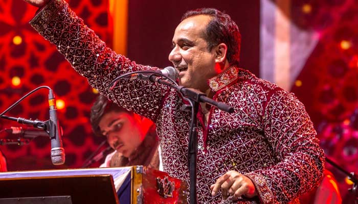 جگ گھومیا، تھارے جیسا نہ کوئی