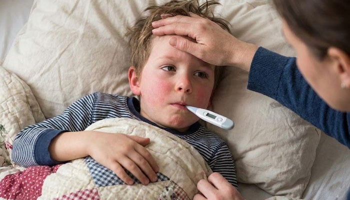 کیا آپ جانتے ہیں کہ بخار میں جسم گرم کیوں ہوتا ہے؟