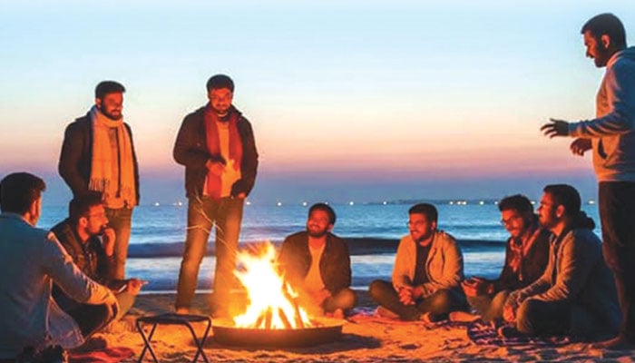 کراچی میں سردی پڑگئی بھیا ...