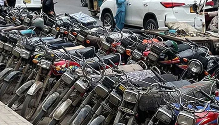 وہ روشنی، وہ رنگ، وہ چہرہ نہیں رہا