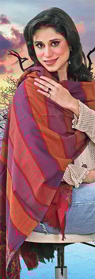 اوڑھی جو اس نے شال تو پشمینہ جی اٹھا...