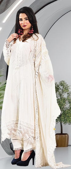 دودھیا سفید رنگ ... کھلا ہو باغ میں جیسے کوئی سفید گلاب ...