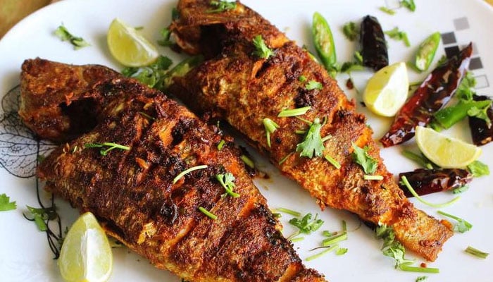 مچھلی کھائیں، غذائیت کے ساتھ توانائی پائیں