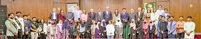 معاشی بحالی ... پی آئی اے سے پاکستان تک