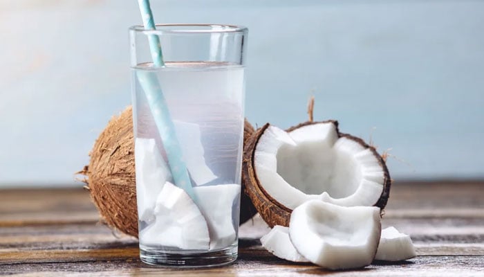 رمضان میں پانی کی کمی سے بچیں