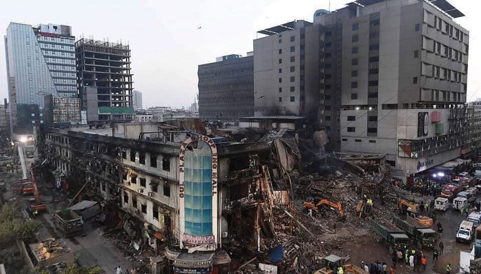 سانحہ گل پلازا: غفلت میں ڈوبے حکمرانوں، انتظامیہ کیلئے ویک اپ کال