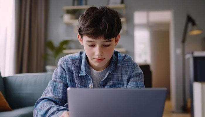 امکانات کی دنیا، مشکلات کا سمندر