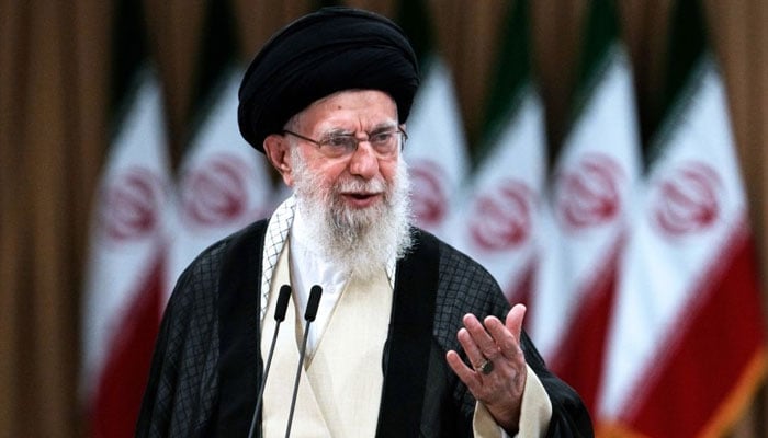 ایک عہد تمام ہوا ’’ آیت اللہ علی خامنہ ای‘‘