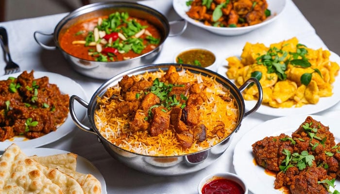 عید کے موقع پر کھانے میں اعتدال سے کام لیں