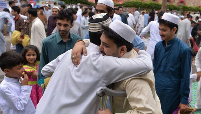 ساری خوشیاں سمٹ کر بن گئی ہیں عید