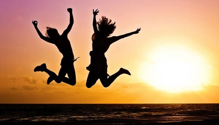 ’’خوش رہنے کا فن‘‘ دوسروں سے موازنہ ترک کریں