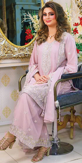 پھول کہتے ہیں تمہیں سب لوگ، تو مہکا کرو...