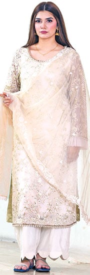 جلوے بکھر گئے ہیں یہ کس خوش جمال کے ...