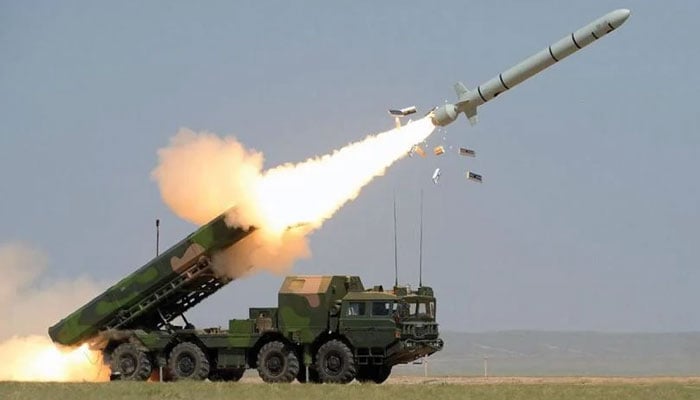 بارود بھرے بانسوں سے جدید ترین میزائلز تک کا سفر