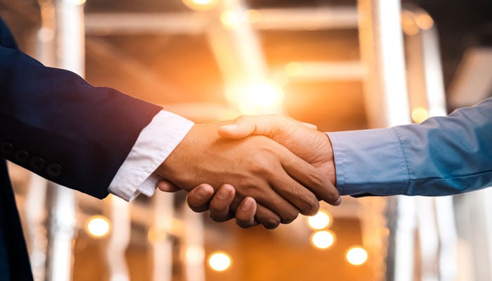 معاف کرنا آسان تو نہیں لیکن معاف کردیں ...