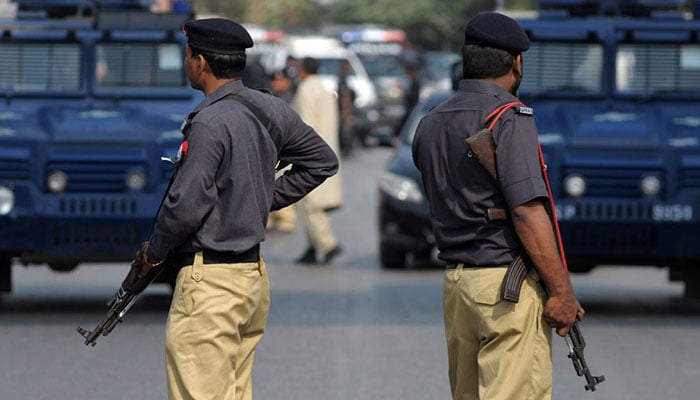 ہمارے مربی، سرپرست، پشت پناہ: بہت عظیم بڑے بھیا