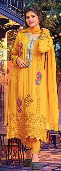 نکھرے تو جگمگا اٹھے، بکھرے تو رنگ ہے ...