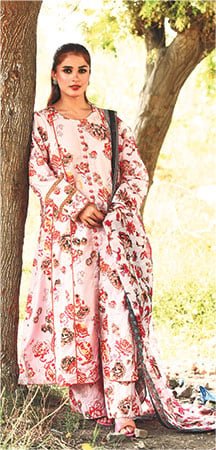 کچھ قوسِ قزح سے رنگت لی، کچھ نور چرایا تاروں سے ...