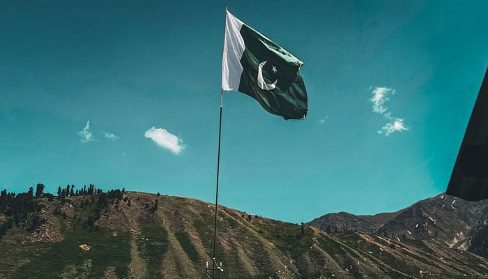 اے نگارِ وطن