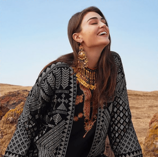 Esra Bilgic shows her stunning looks for latest Pakistani clothing brand shoot