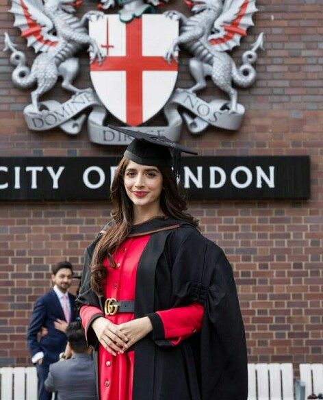 Mawra Hocane excited to show her gavel engraved with 'TILS Class of 2018'