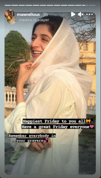Mawra Hocane excited to show her gavel engraved with 'TILS Class of 2018'