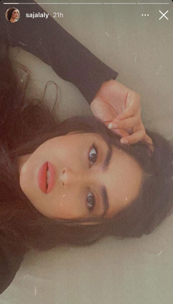 Sajal Ali amazes fans with adorable selfies
