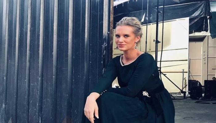 Shaniera Akram’s elegant look in saree stuns fans in latest click