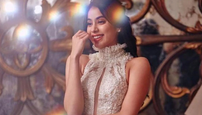 Who is the Santa in Janhvi Kapoor's life? Read