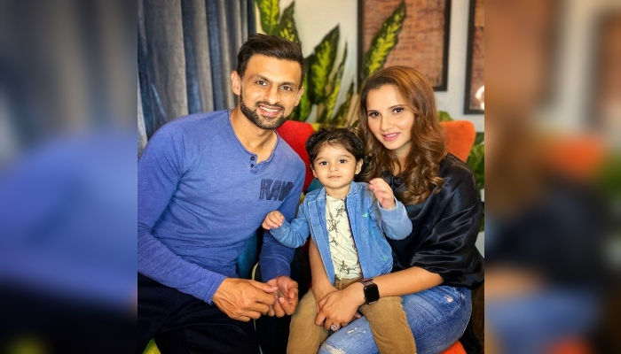 Shoaib Malik reveals two of his favorite things with his fans