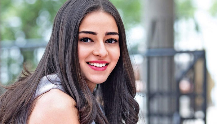 Ananya Pandey shares a chic picture from Maldives trip Ananya Pandey shares a chic picture from Maldives trip