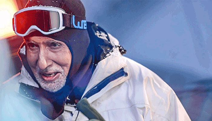 Amitabh Bachchan worries fans after trip to Ladakh in -33 degrees