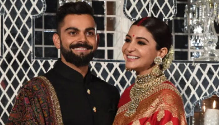 Anushka Sharma, Virat Kohli ask for 'help and support' from paparazzi in maintaining newborn's privacy