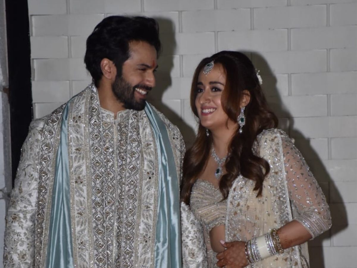 Varun Dhawan & Natasha Dalal shares first glimpse after wedding ceremony 