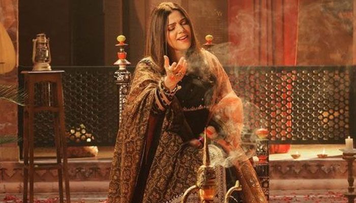Hadiqa Kiani steps into the world of Qawwali with 'Jaanay Iss Dil': Watch here