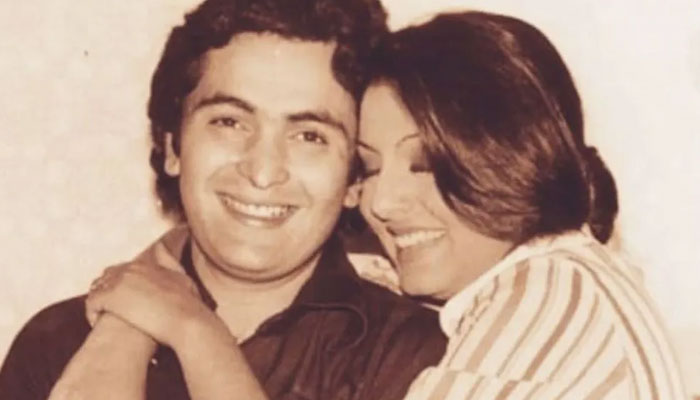 Neetu Kapoor is sharing her 'first dance' with husband Rishi Kapoor : Watch Video