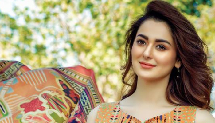 700px x 400px - Hania Amir urges fans to prioritize self-care