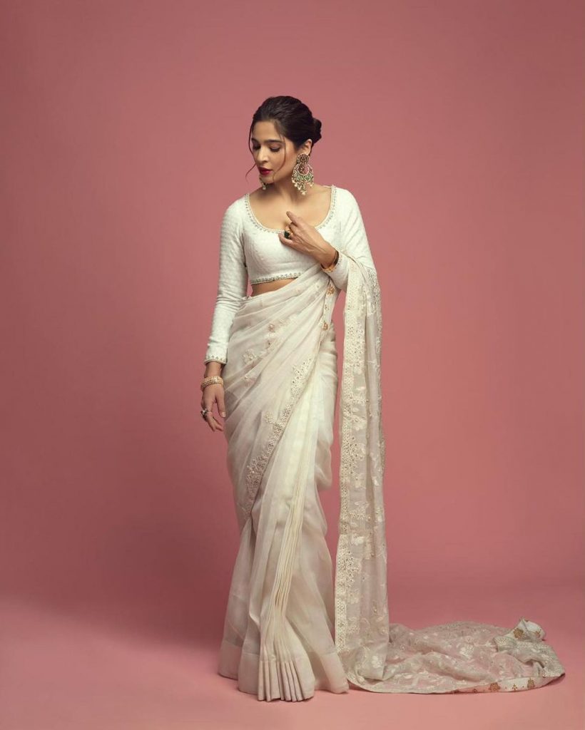 Ayesha Omar drops stunning white saree looks on Instagram