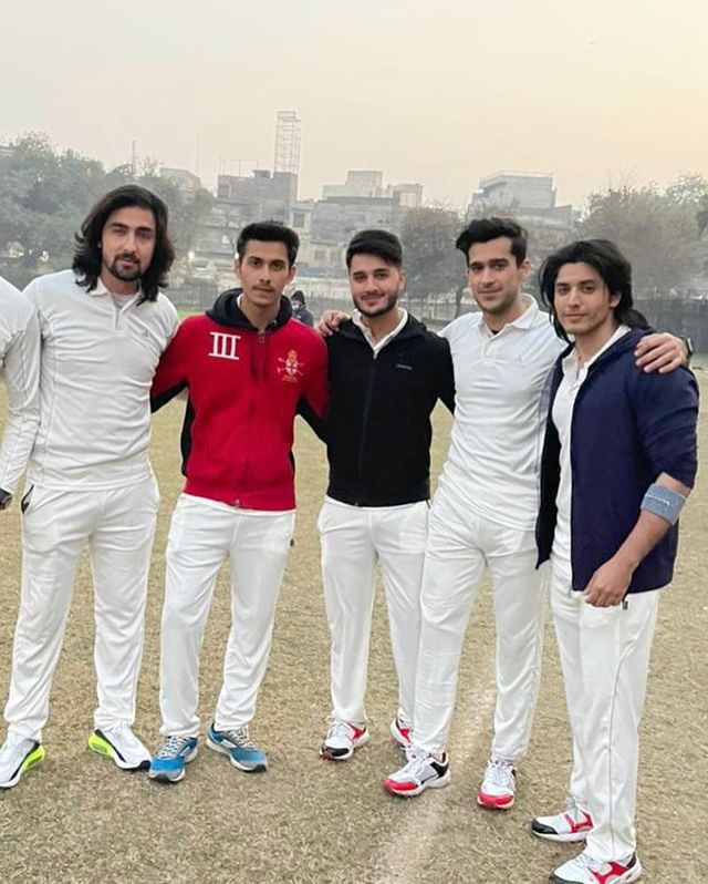 Mahira Khan to launch five new faces in production debut ‘Baarwan Khiladi’
